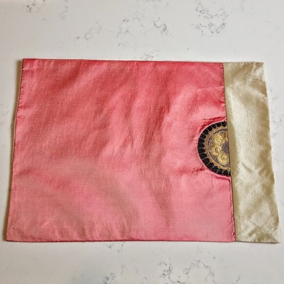 Chinese Shantung Silk Embroidered Placemats (6) - Picture 2 of 4